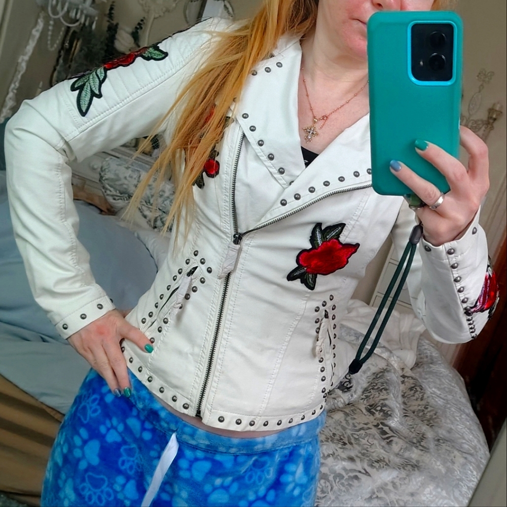 NWT LA Coalition Vintage White Vegan Leather Embroidered Studded Moto Jacket